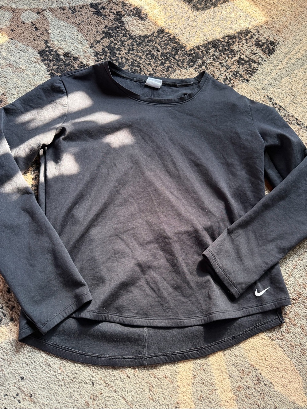 Nike women Black Long-Sleeve Crew Sweatshirt